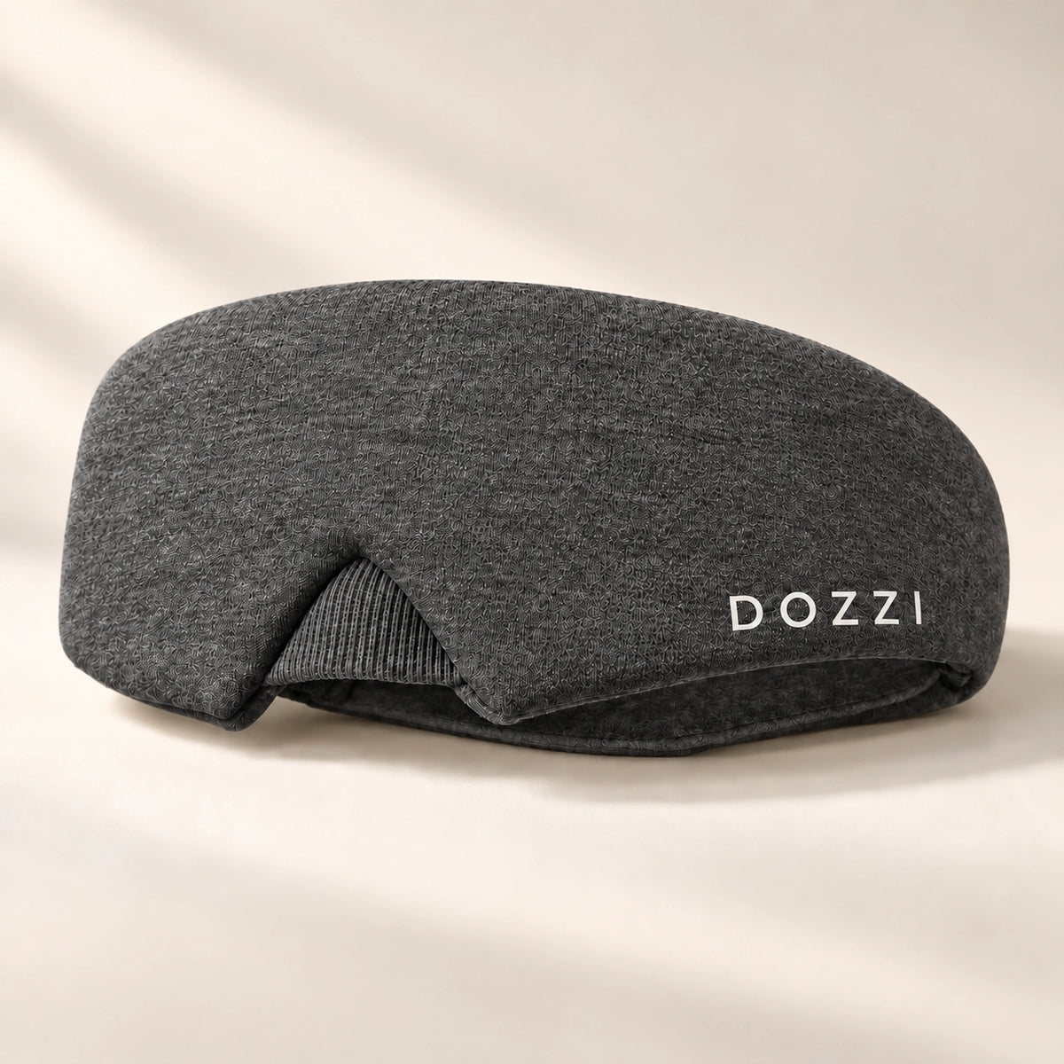 Front view of the Black DOZZI sleep mask